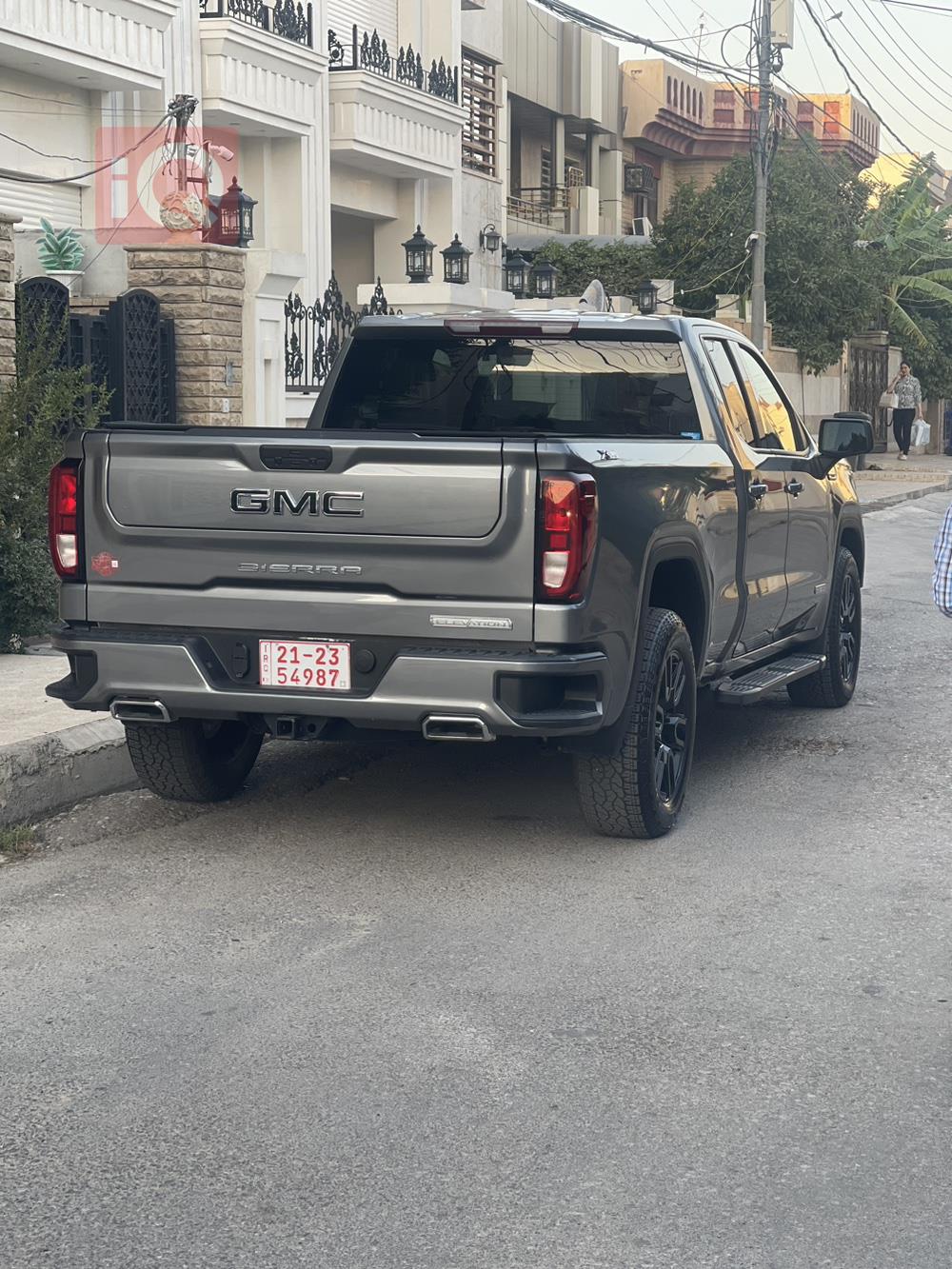 GMC Sierra